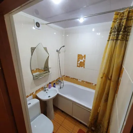 Apartment On Tarkovskogo 2 Kropywnyzkyj Exterior foto